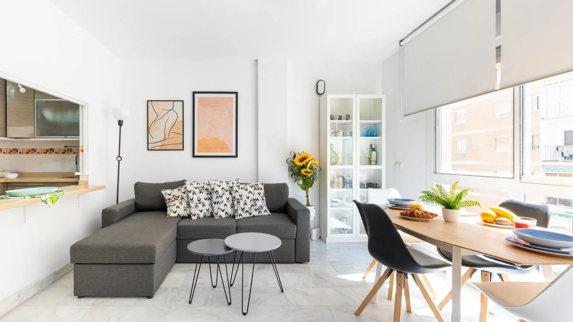 Wintowinrentals Quiet Apartment, Good Location, Free Parking contacts